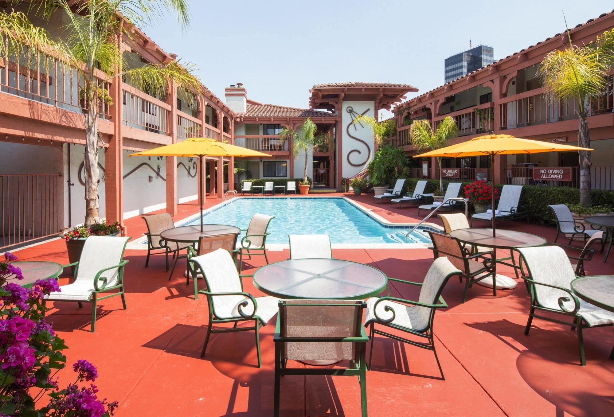 Campbell Inn Hotel Luaran gambar